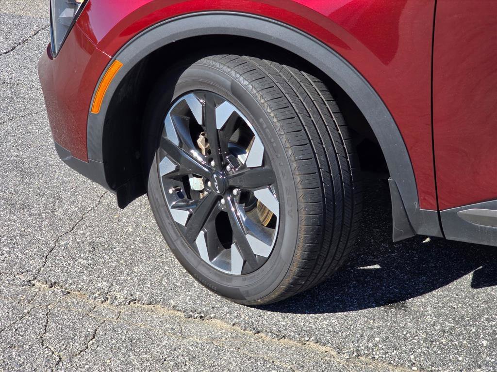 Used 2023 Red Kia X-Line image 27
