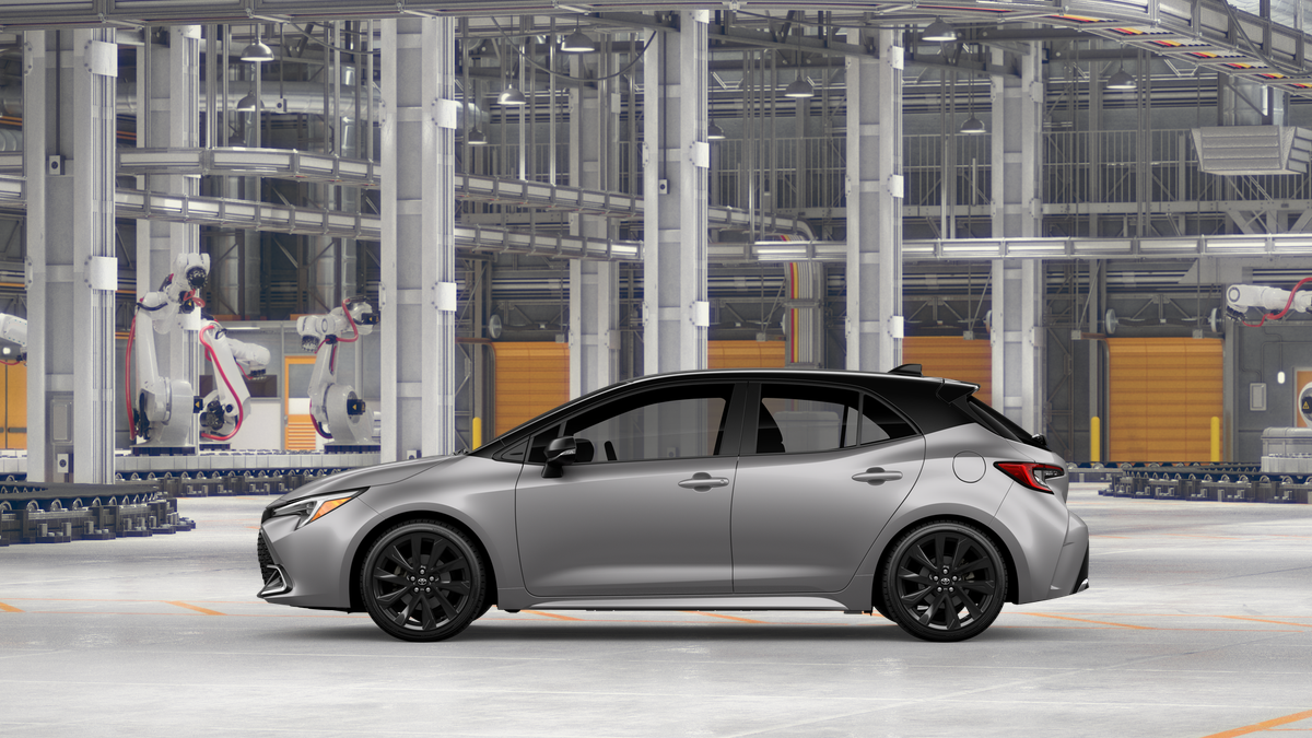 New 2027 Classic Silver Metallic with Black roof Toyota XSE image 4