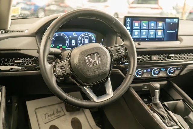 Used 2024  Honda Touring image 12