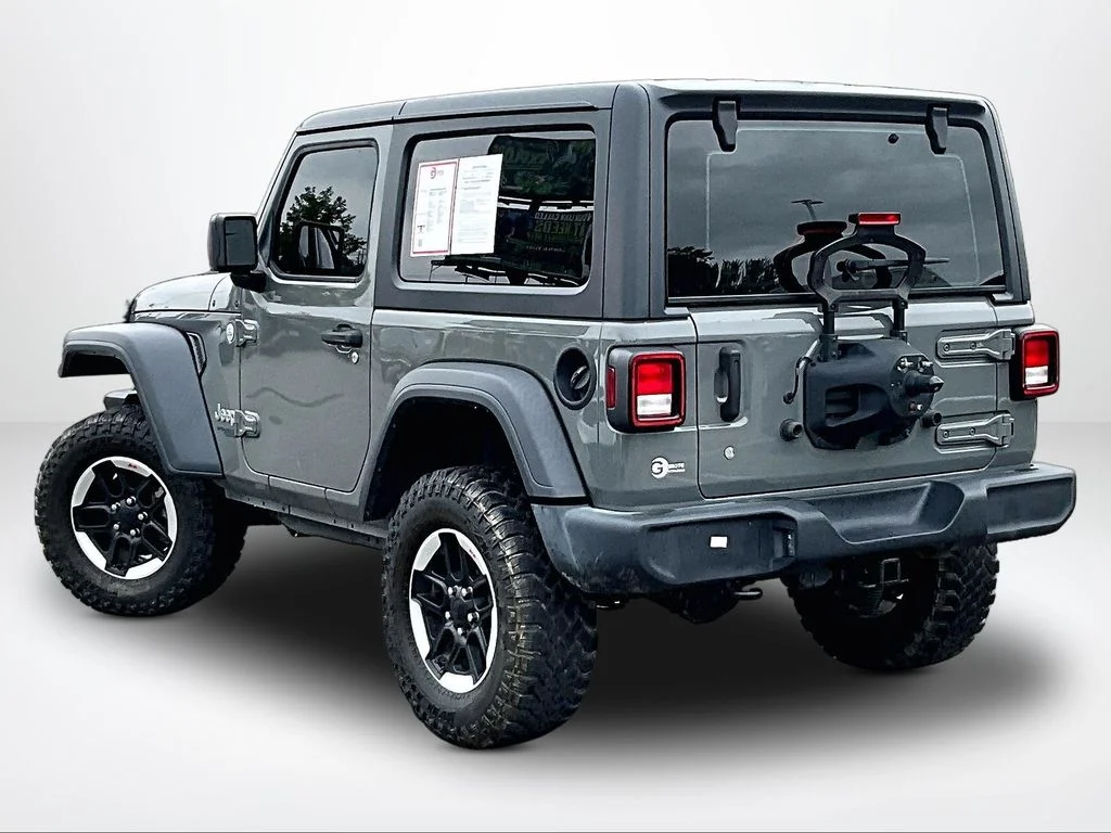 Used 2019 Gray Jeep Sport image 14