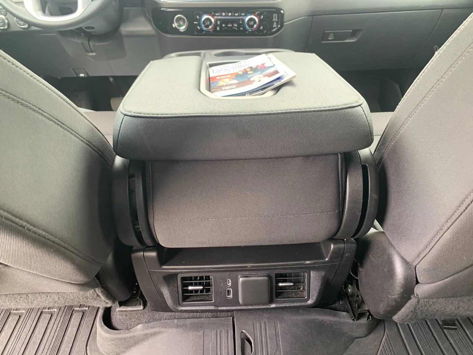 Used 2023 SUMMIT WHITE GMC Elevation image 14