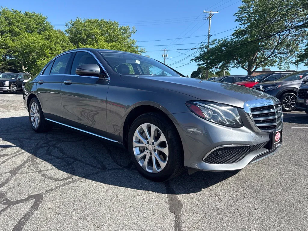 Used 2017 Brown Mercedes-Benz E 300 image 3