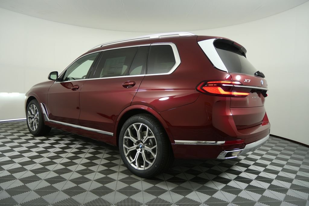 Used 2026 Aventurin Red Metallic BMW xDrive40i image 5