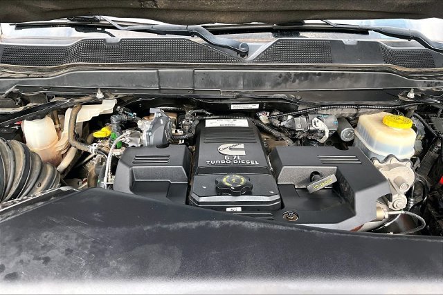 Used 2019 Black Ram Big Horn image 9