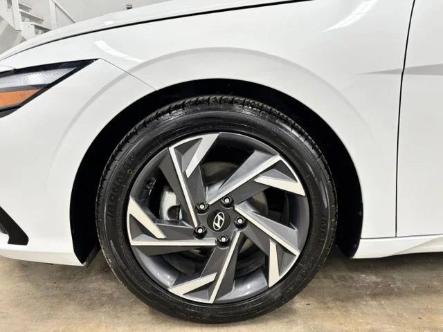 Used 2024 White Hyundai Limited image 9