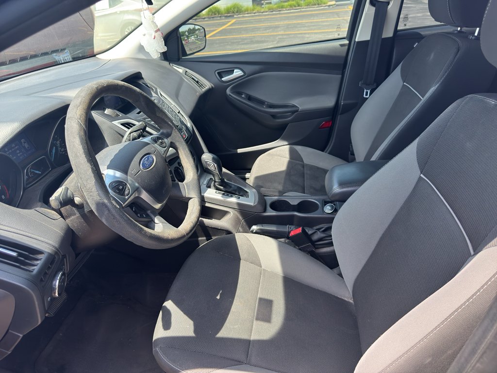 Used 2013 Sterling Gray Metallic Ford SE image 3