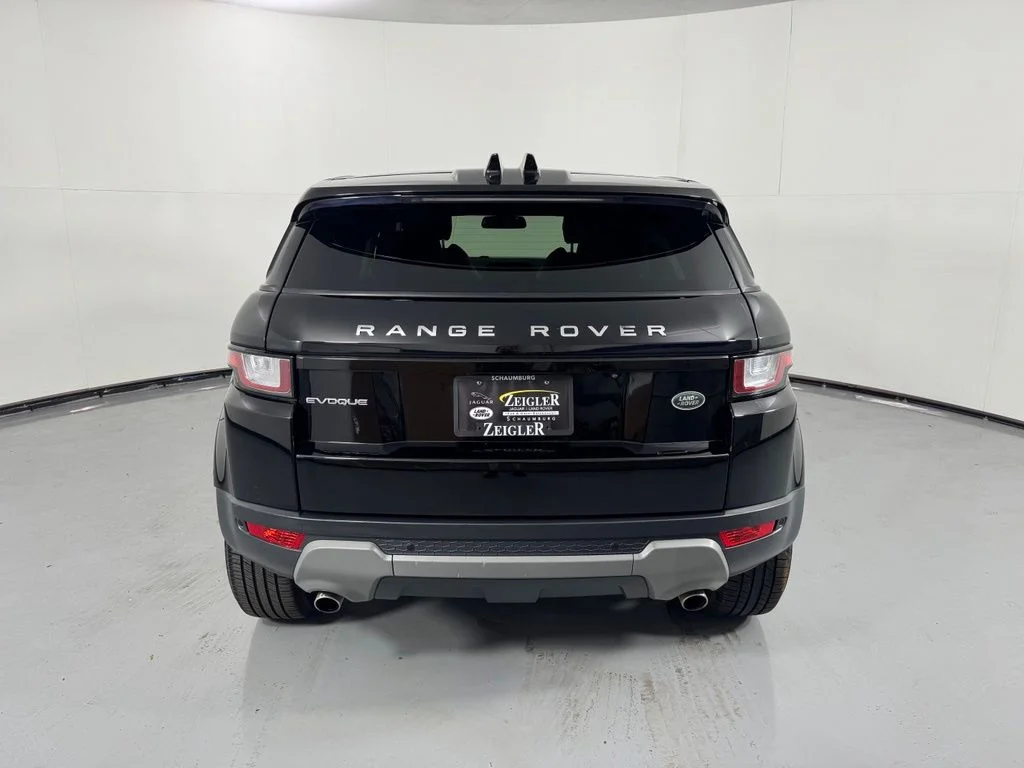 Used 2019 Narvik Black Land Rover SE image 6
