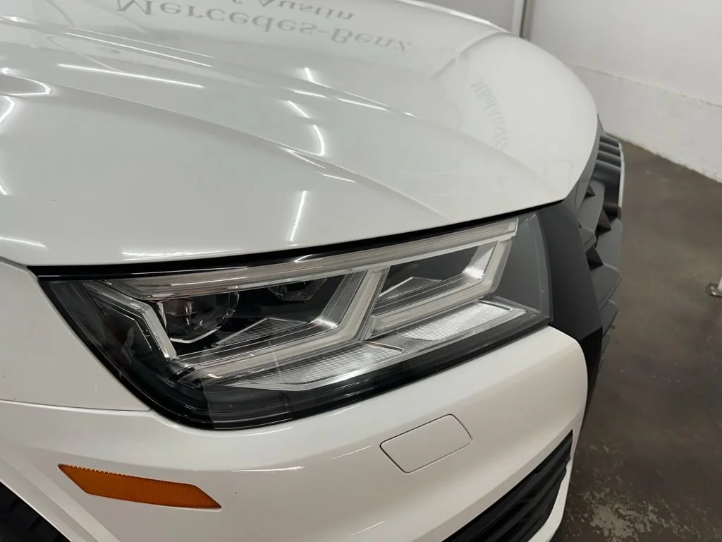 Used 2020 White Audi 45 Premium Plus image 10