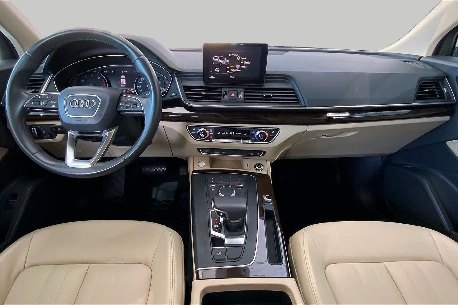 Used 2019 Ibis White Audi Premium image 16