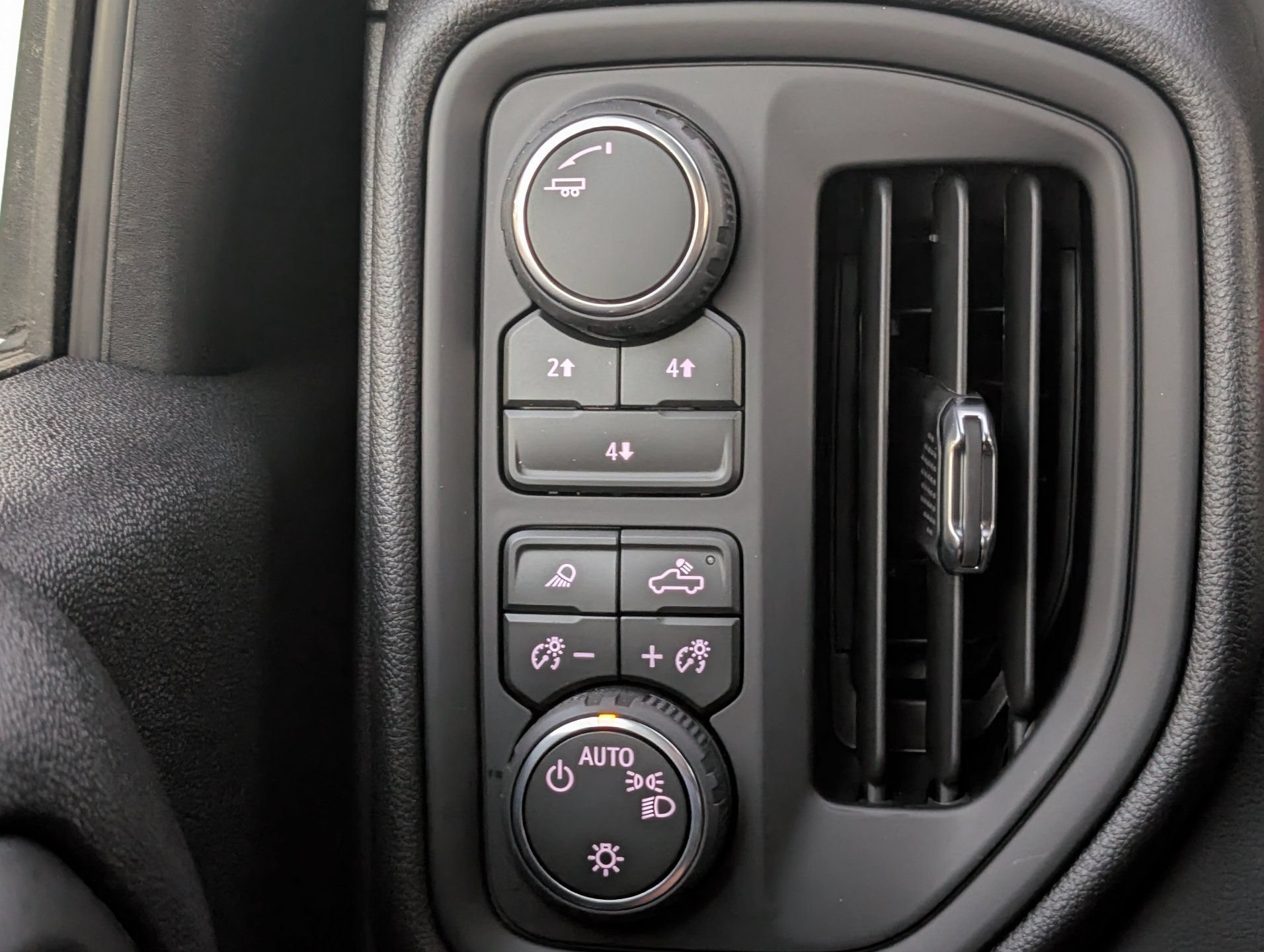 2026 Chevrolet Silverado 2500 HD Custom - Photo 24