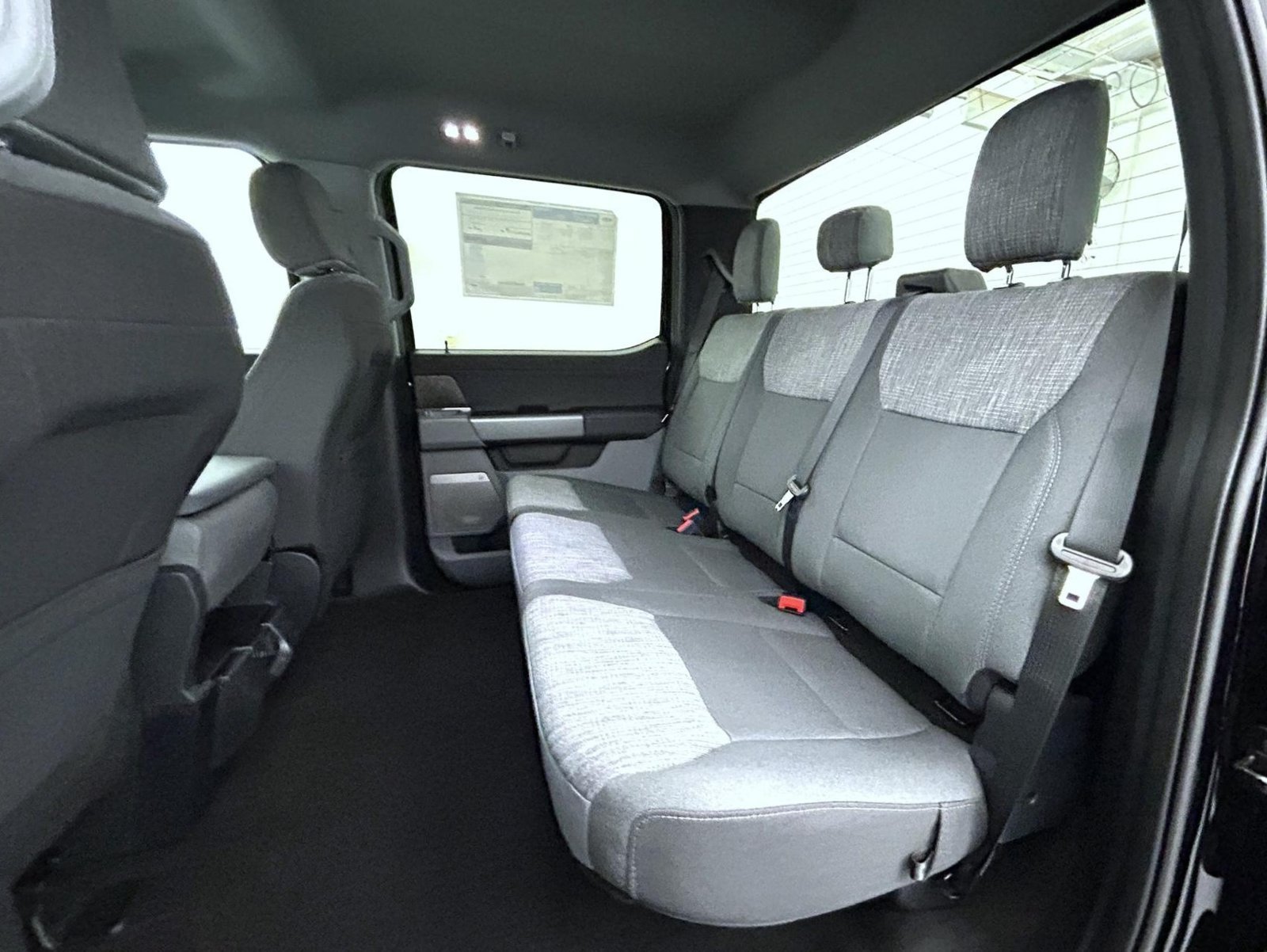 New 2026 Agate Black Metallic Ford XLT image 18