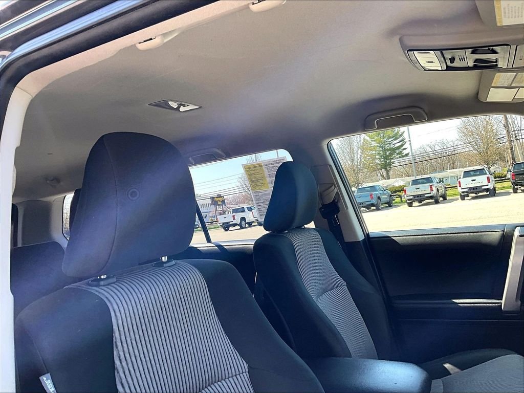 Used 2022 Magnetic Gray Metallic Toyota SR5 image 22