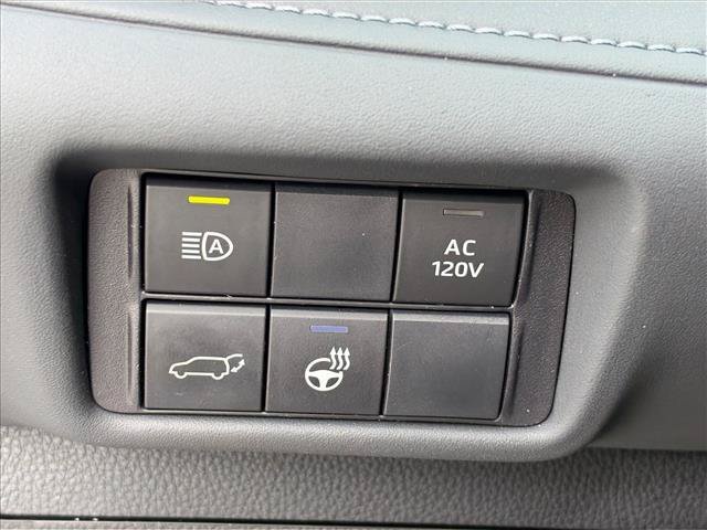 Used 2023  Toyota Limited image 26