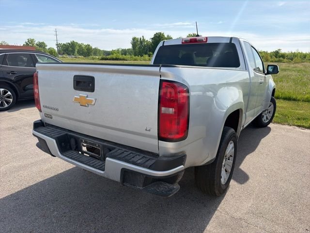Used 2016 Silver Chevrolet LT image 8
