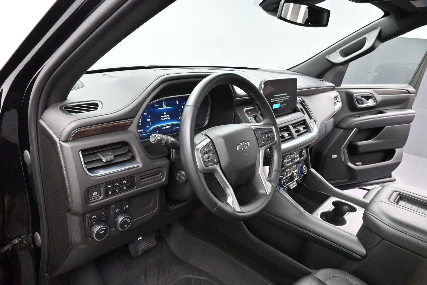 Used 2023 Black Chevrolet Z71 image 13