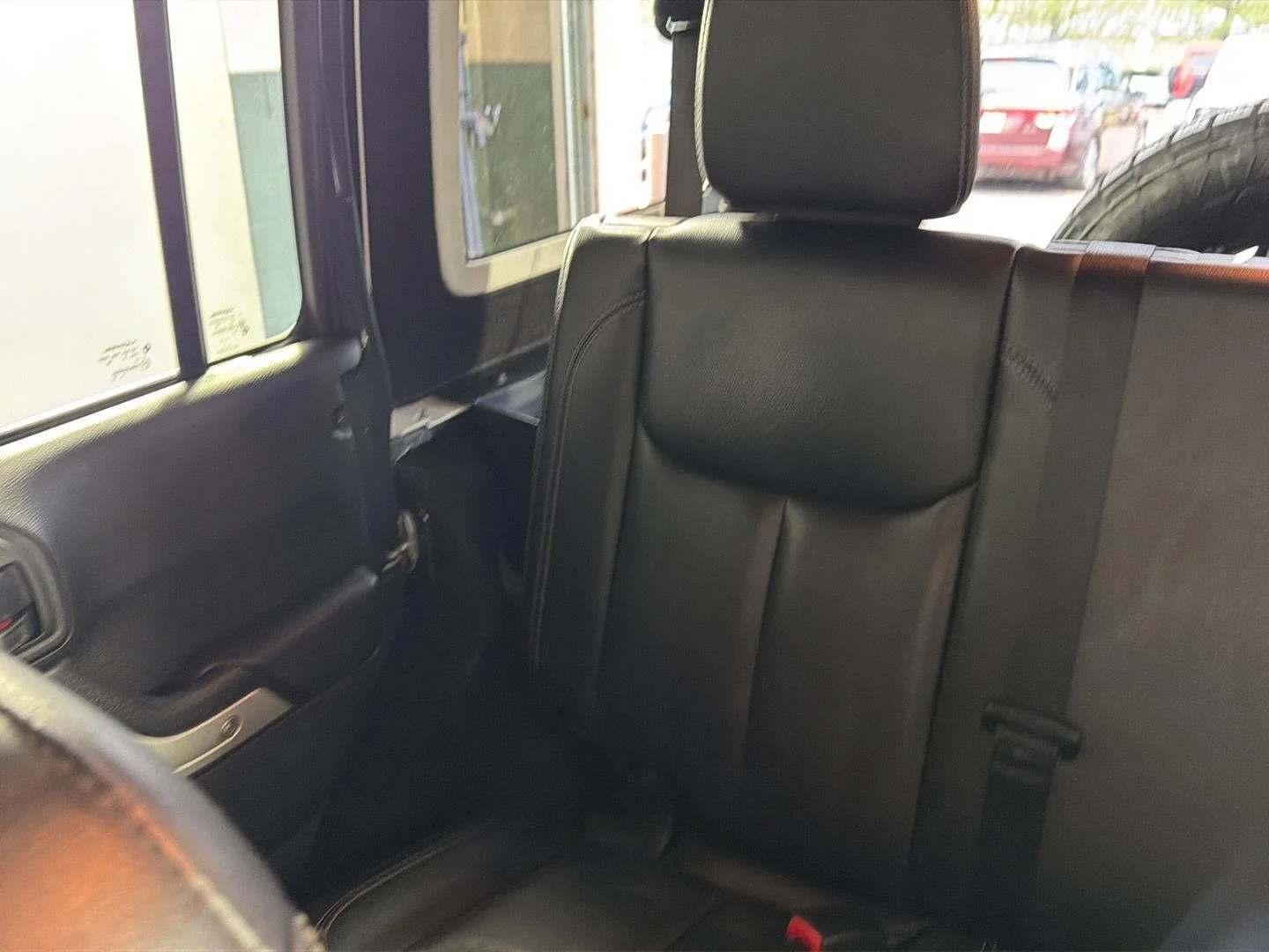 Used 2017 Rhino Clearcoat Jeep Rubicon Hard Rock image 27