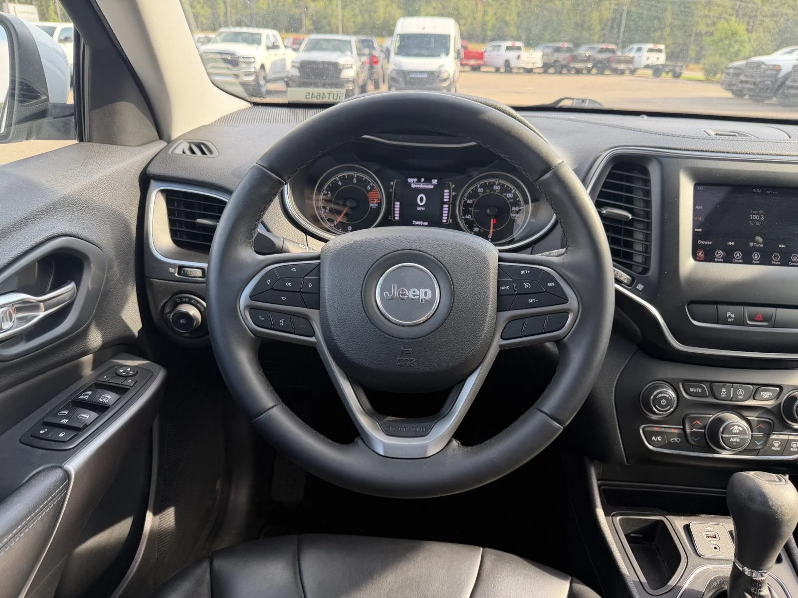 Used 2019 Bright White Clearcoat Jeep Latitude Plus image 8
