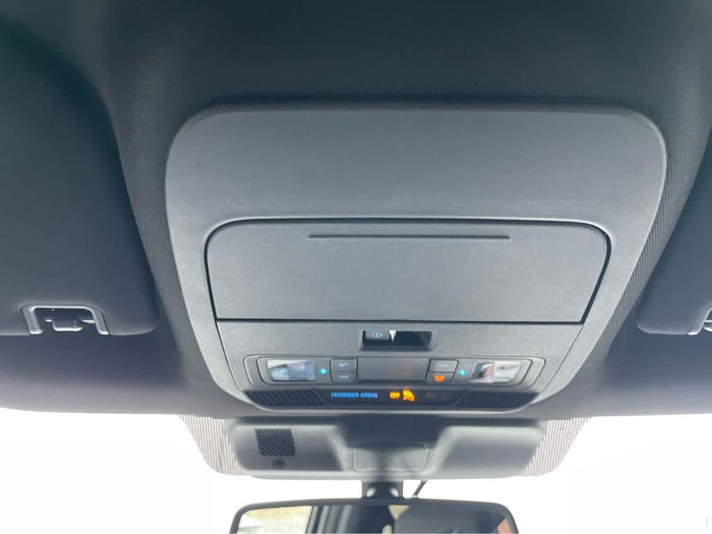 Used 2026 White Ford XLT image 30