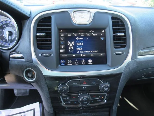 Used 2021  Chrysler Touring image 25
