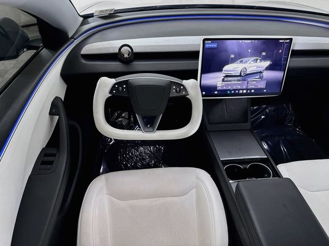 Used 2025  Tesla Long Range image 23