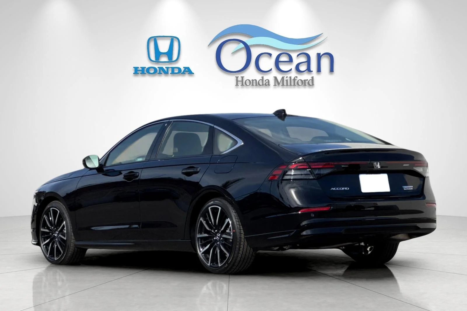 New 2026 Crystal Black Pearl Honda Touring image 3
