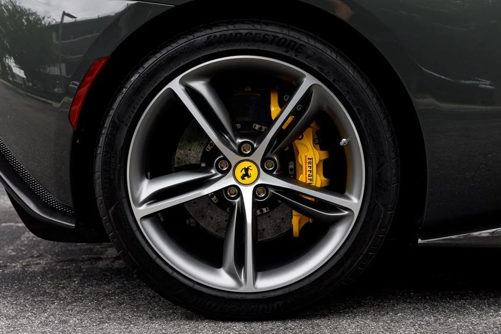 Used 2022 Grigio Scuro Ferrari  image 33