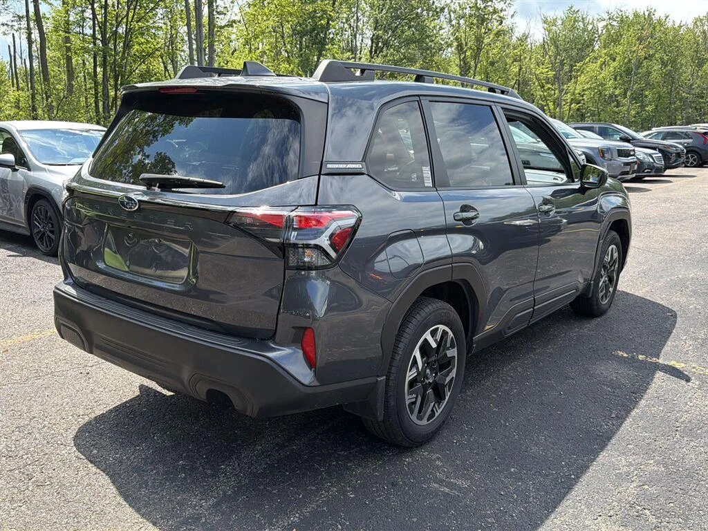 Used 2025 Magnetite Gray Metallic Subaru Premium image 8