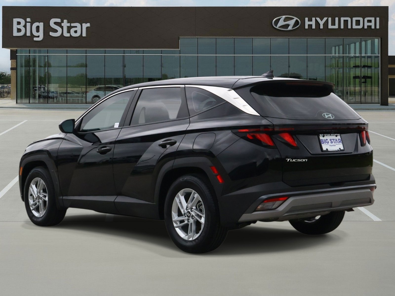 Certified Used 2026 Phantom Black Hyundai SE image 3