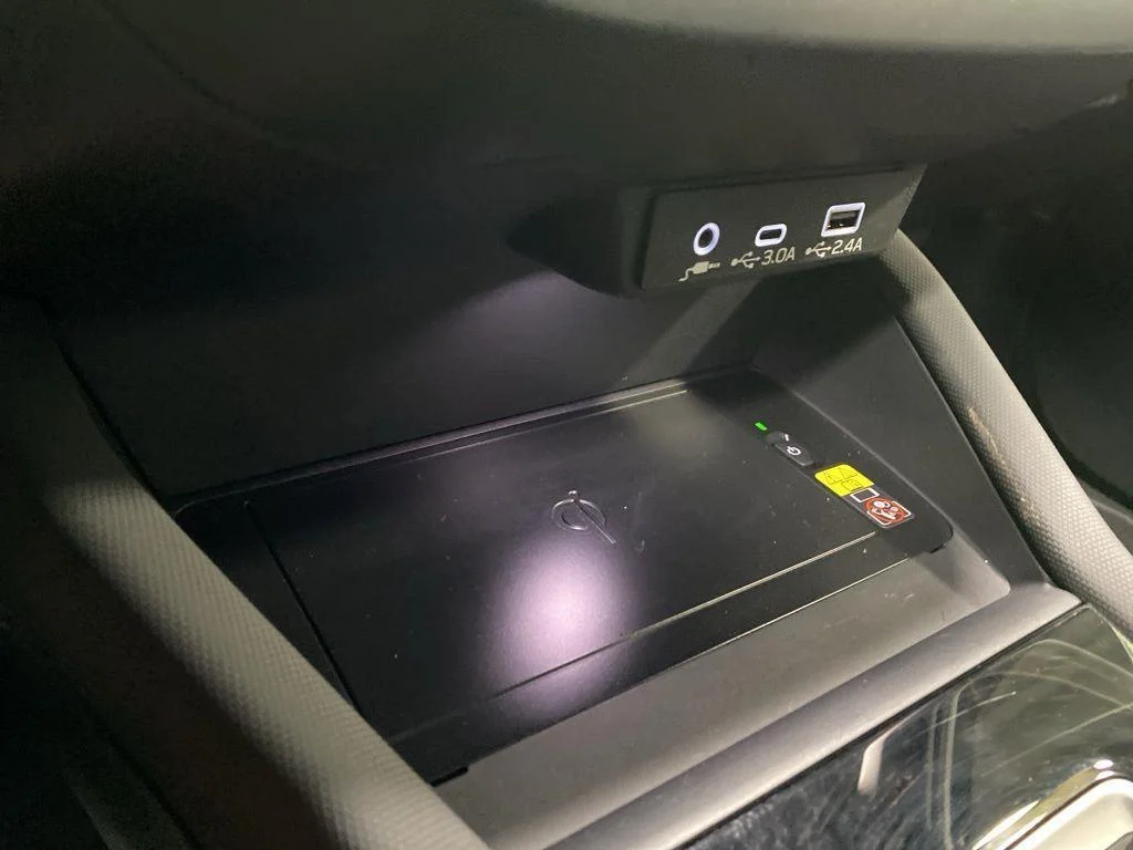Used 2025 Crystal Black Silica Subaru Premium image 33