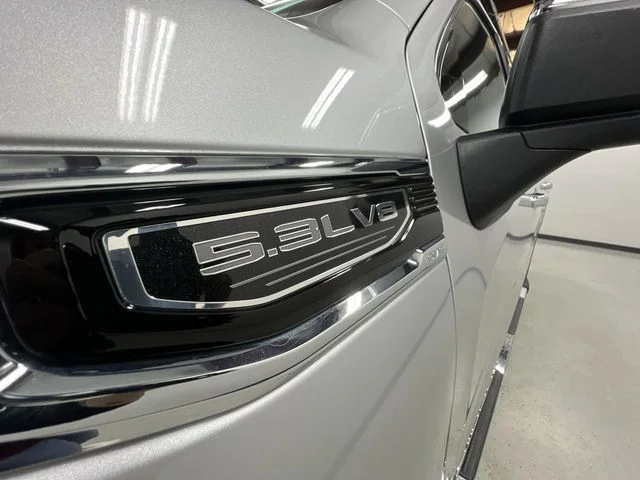 Used 2020 Silver GMC SLT image 33