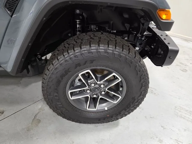 New 2026 Anvil Clear-Coat Exterior Paint Jeep Mojave X image 14