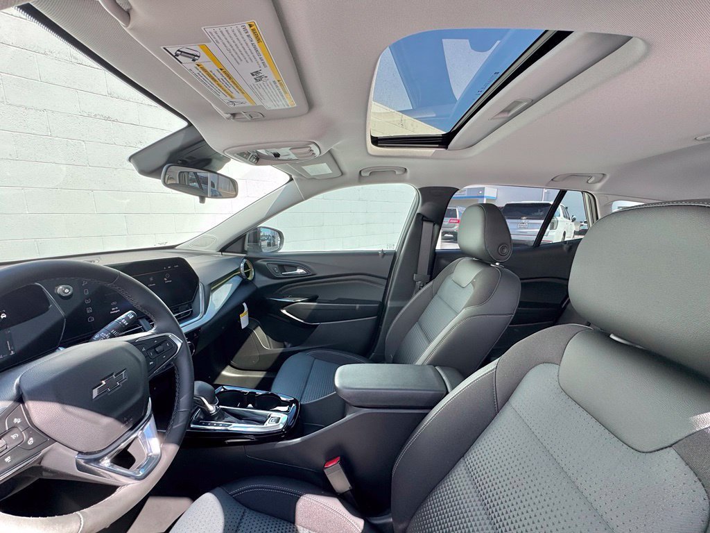 2026 Chevrolet Trax LT - Photo 17