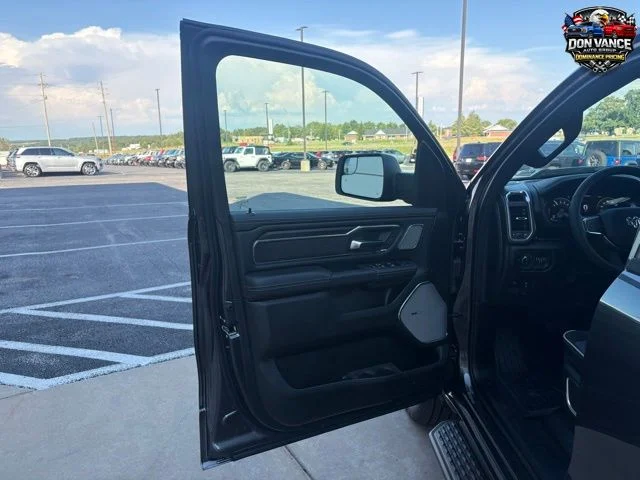 2026 RAM 1500 Laramie - Photo 9