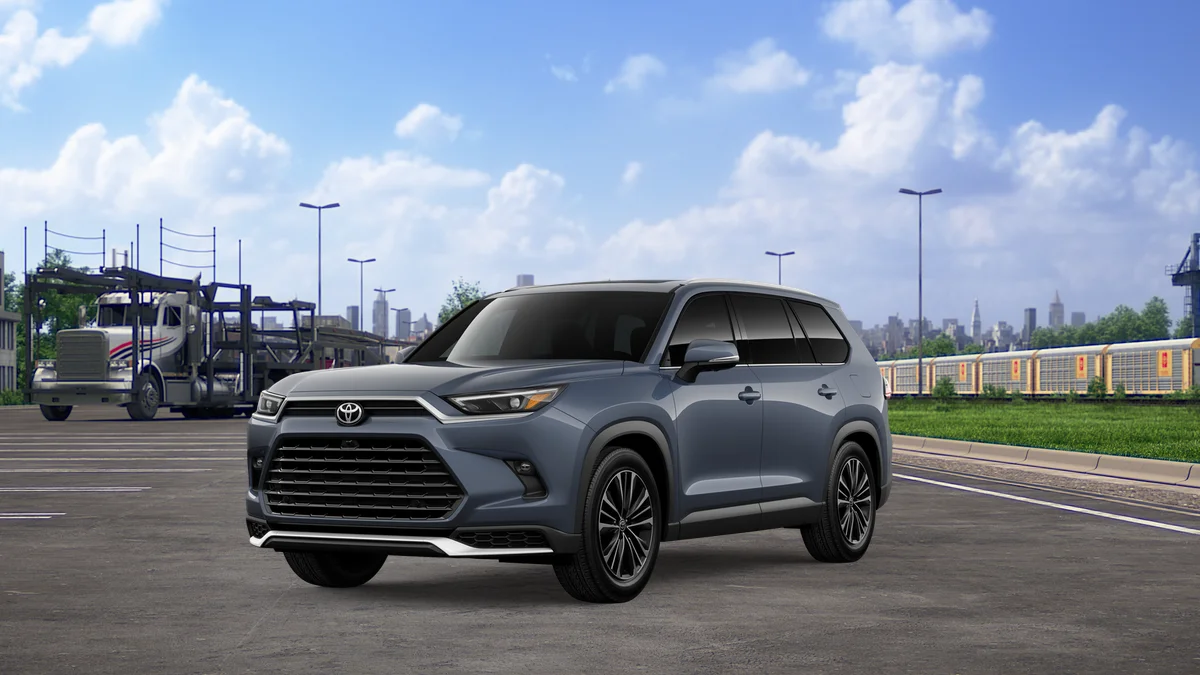 2026 Toyota Grand Highlander Hybrid MAX Platinum AWD's photo