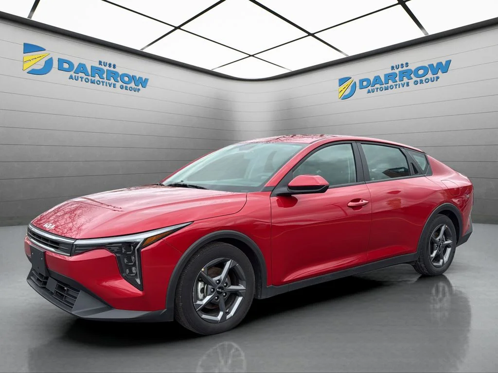 2025 Kia K4 LXS AT's photo