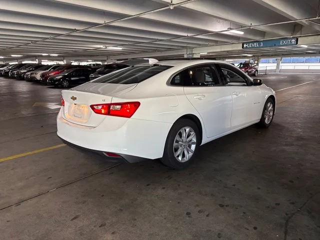 Used 2023 White Chevrolet LT image 3
