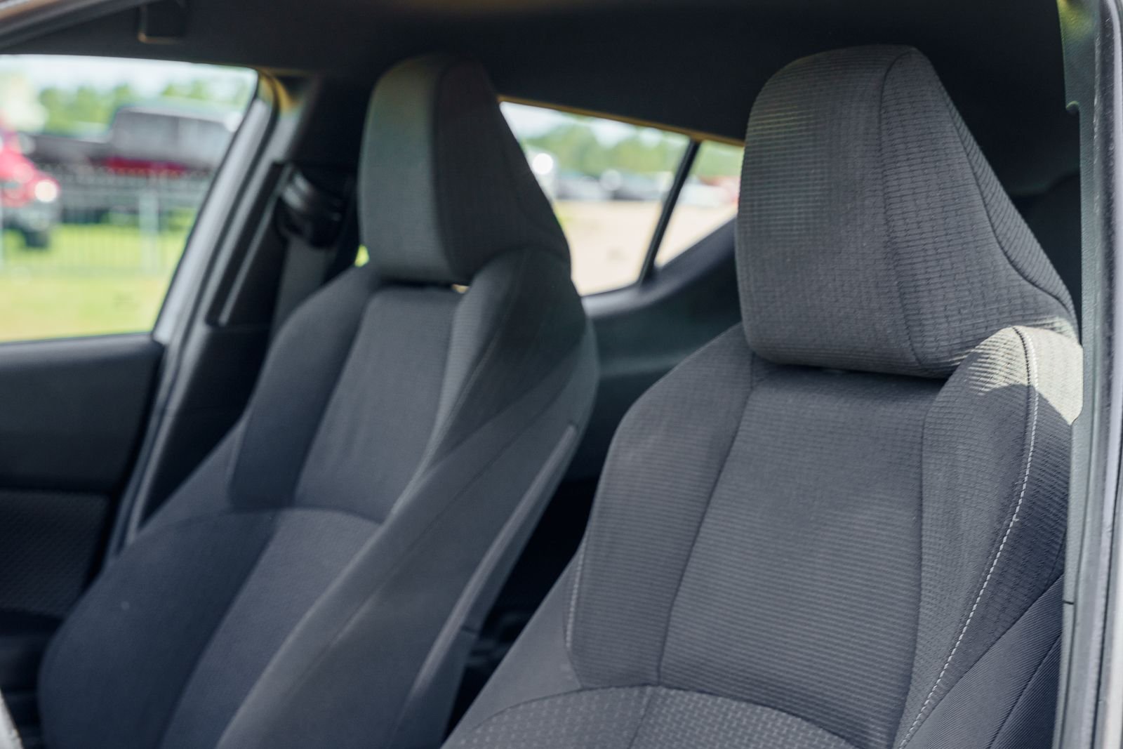 Used 2018 Gray Toyota XLE image 21