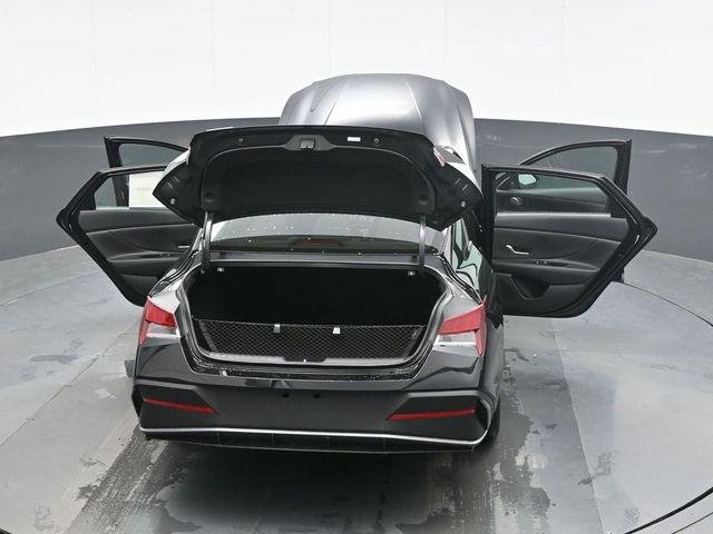 New 2026 Black Hyundai SE image 27
