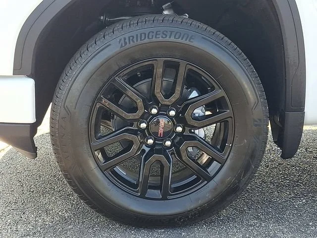 New 2026 Summit White GMC Elevation image 8
