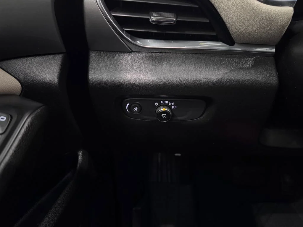 2023 Chevrolet Traverse LS - Photo 23