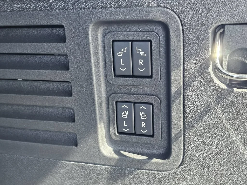 Used 2026 Glacier White Tricoat GMC Denali image 13