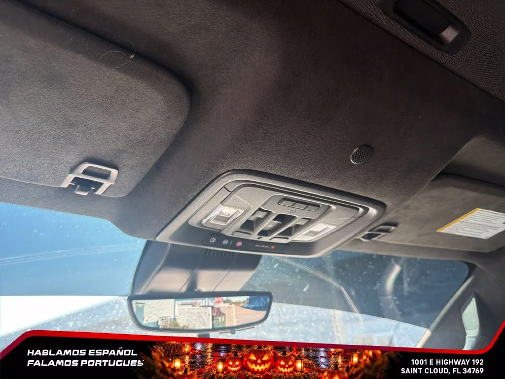 Used 2024 Summit White GMC AT4X image 21