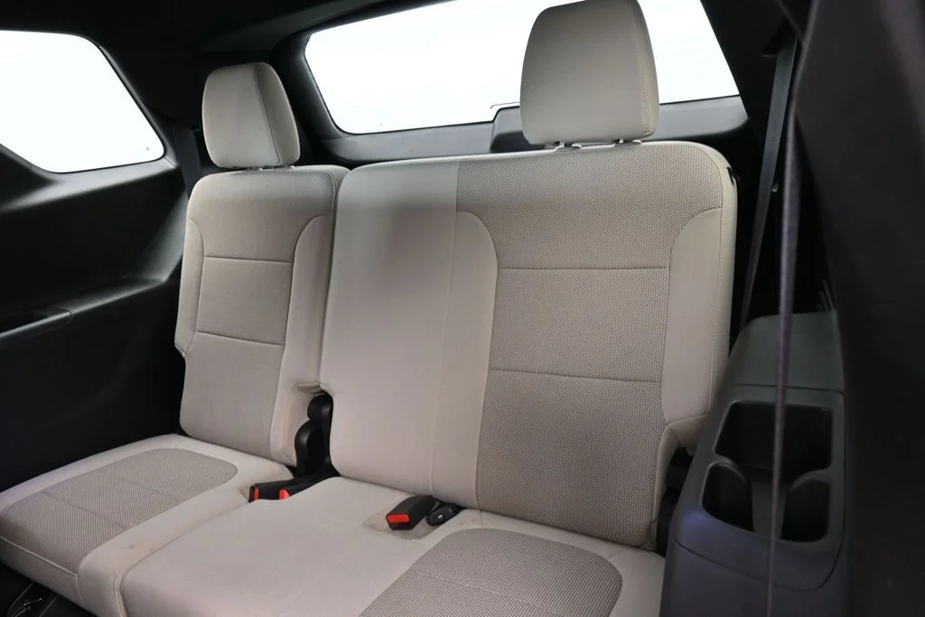 Used 2022 Summit White Chevrolet LS image 30