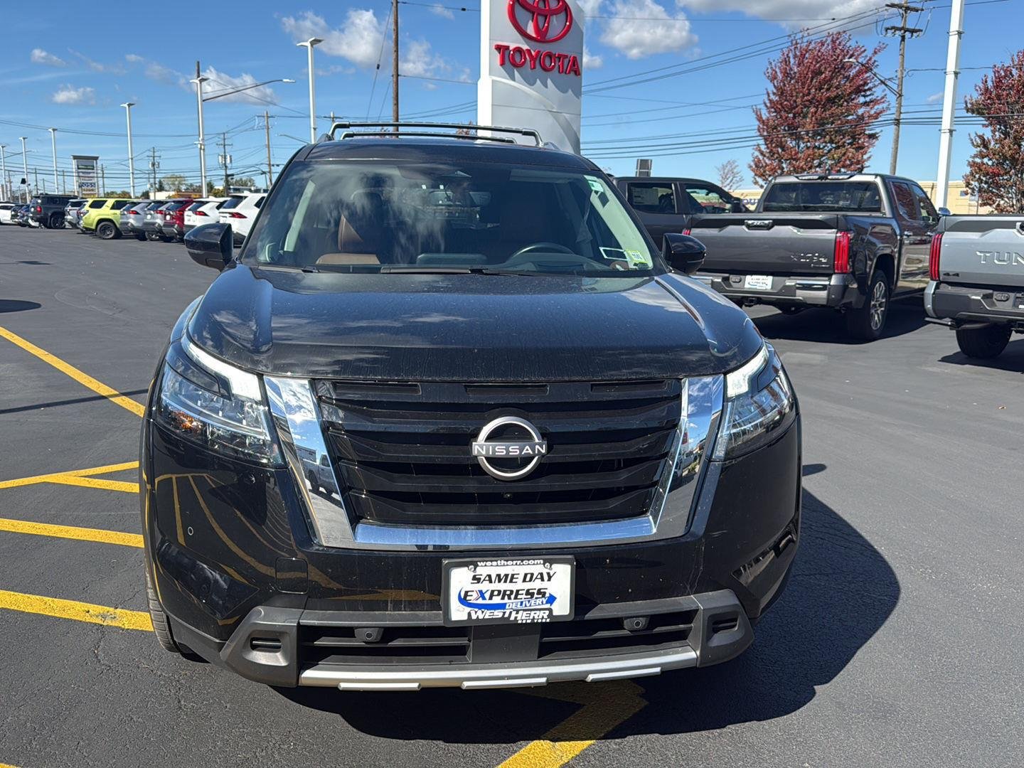 Used 2024 Super Black Nissan Platinum image 8