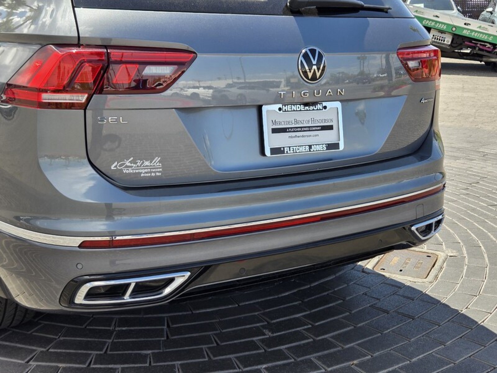Used 2022 GRAY Volkswagen SEL R-Line image 4