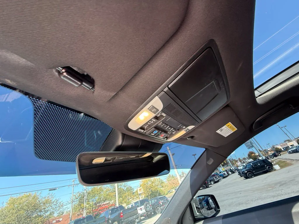 Used 2018 Black Acura 3.5L V6 image 24