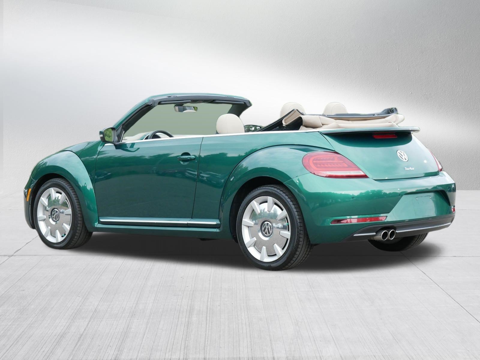 Used 2017 Bottle Green Metallic/Beige Roof Volkswagen 1.8T SEL image 5