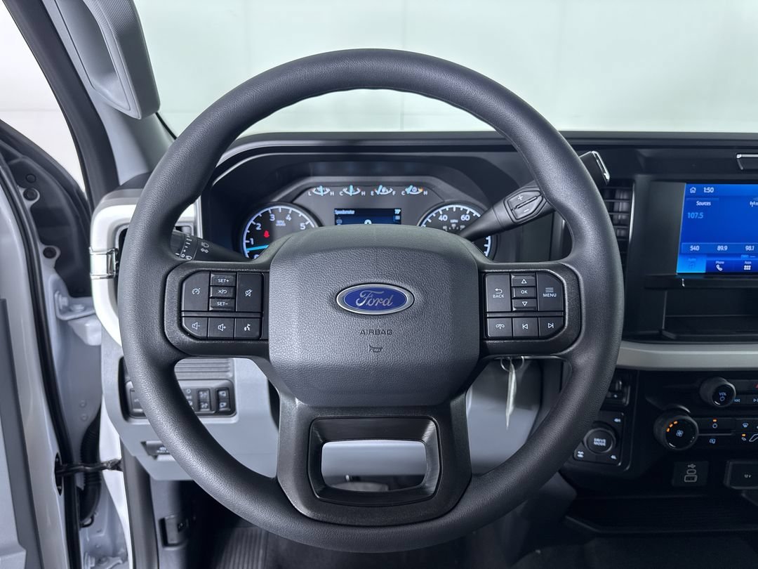 New 2026 Oxford White Ford XLT image 16