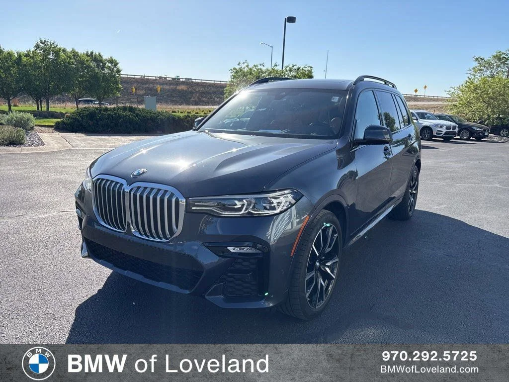 2022 BMW X7 xDrive40i's photo