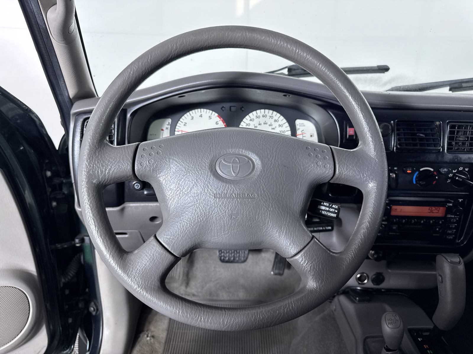 Used 2002 Green Toyota  image 15